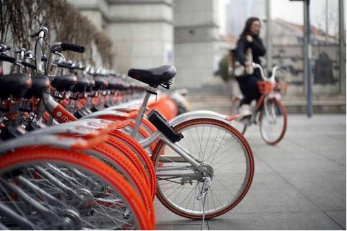 共享單車行業(yè)將進入成熟期，面臨一系列的困境和挑戰(zhàn)，需不斷發(fā)展完善發(fā)展