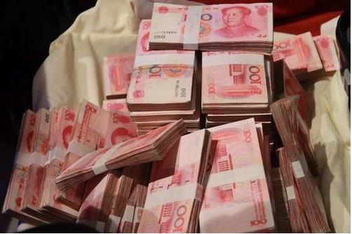 .重慶市人力社保局：全市最低工資標(biāo)準(zhǔn)進(jìn)行了調(diào)整，從2019年1月1日起執(zhí)行