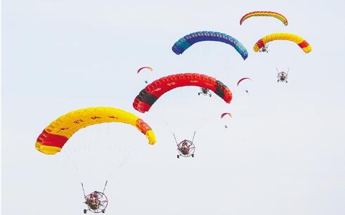 “航空運動+旅游”升溫，體育旅游探索更多可能